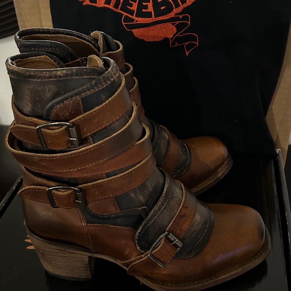 NWT FREEBIRD “DARLIN” Boots in Cognac |Size 6 🔥PRICE FIRM 🔥 - Picture 15 of 16